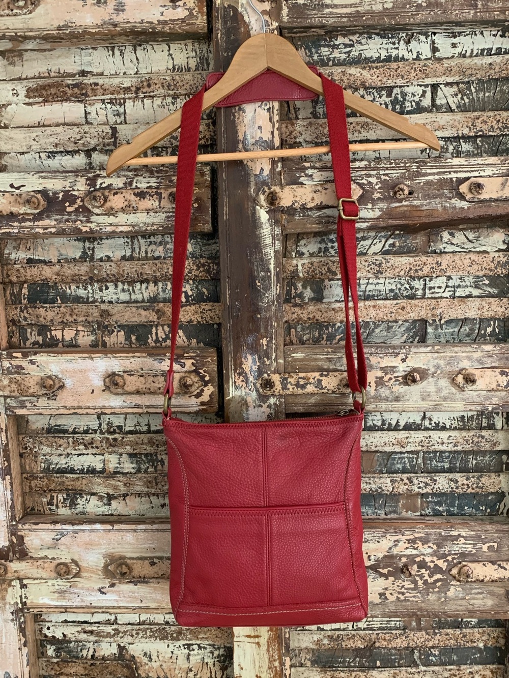 The Sak Lucia Red Leather Crossbody Shoulder Bag - Picture 2 of 16
